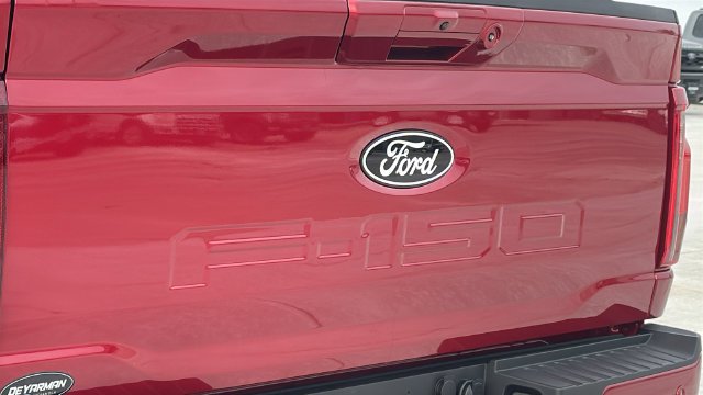 New 2026 Ruby Red Metallic Tinted Clearcoat Ford XLT image 11