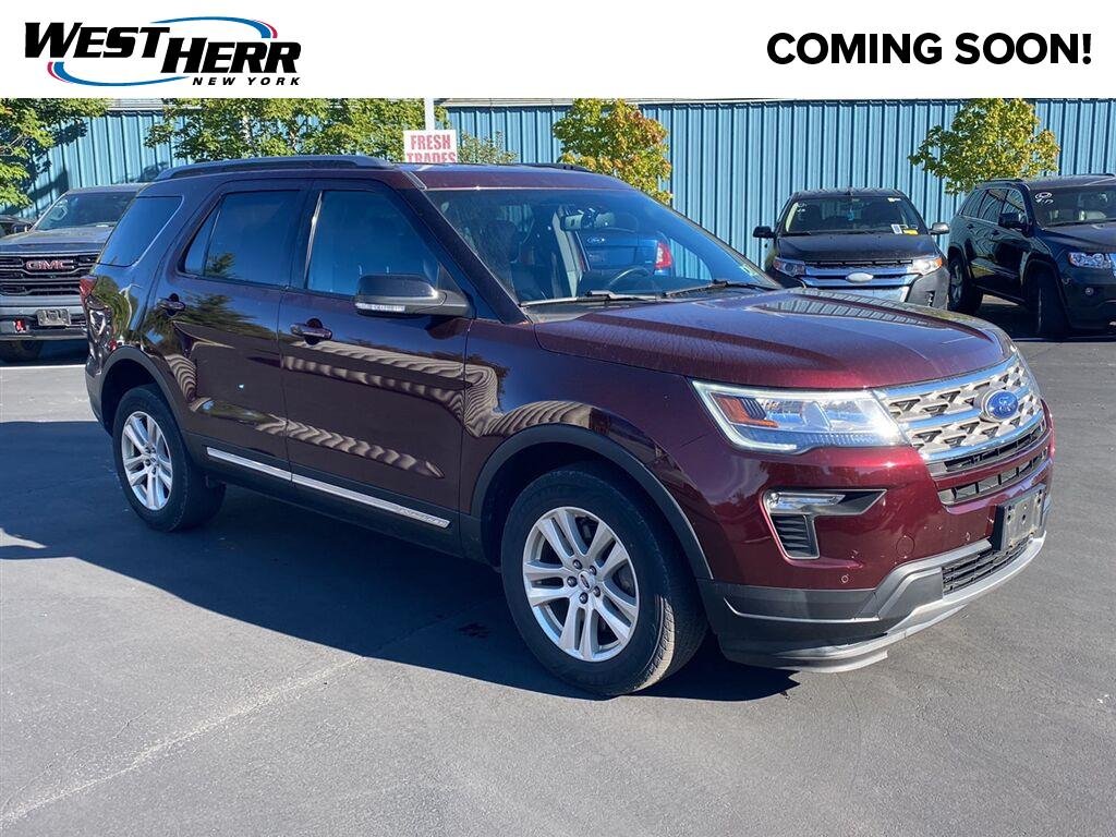 Used 2018 Burgundy Velvet Metallic Tinted Clearcoat Ford XLT image 1
