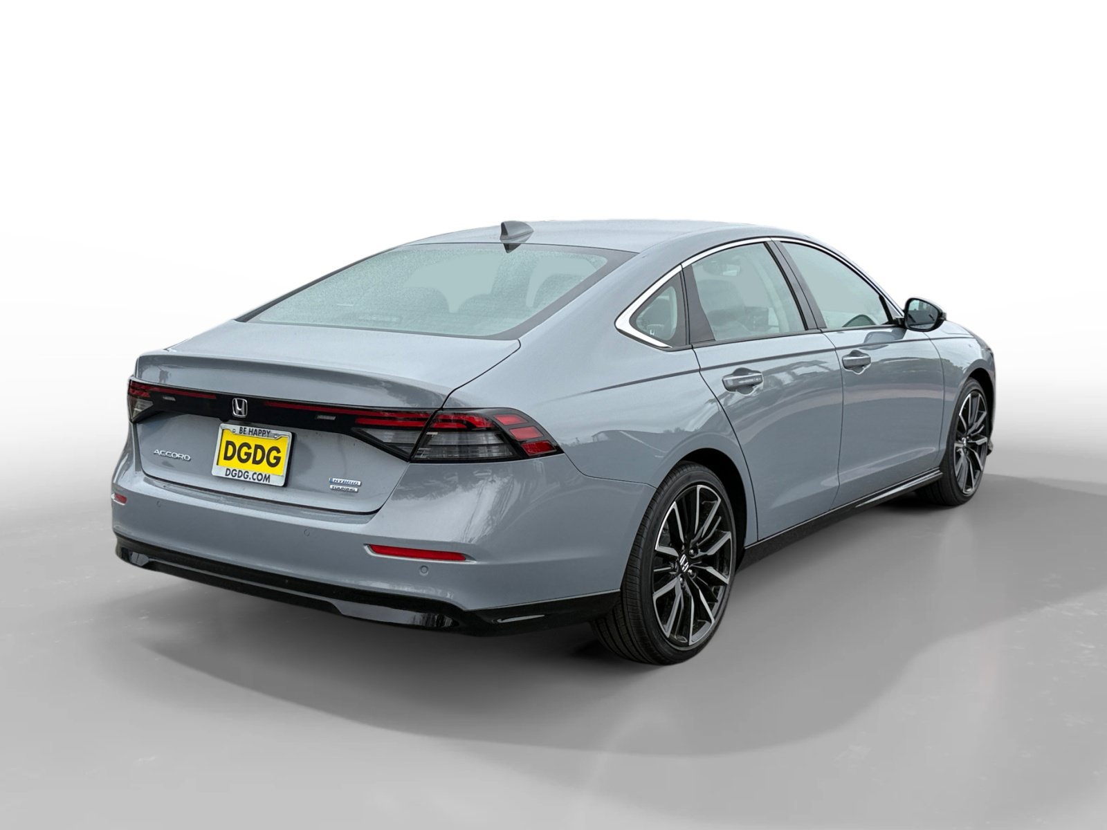 New 2026 Urban Gray Pearl Honda Touring image 5