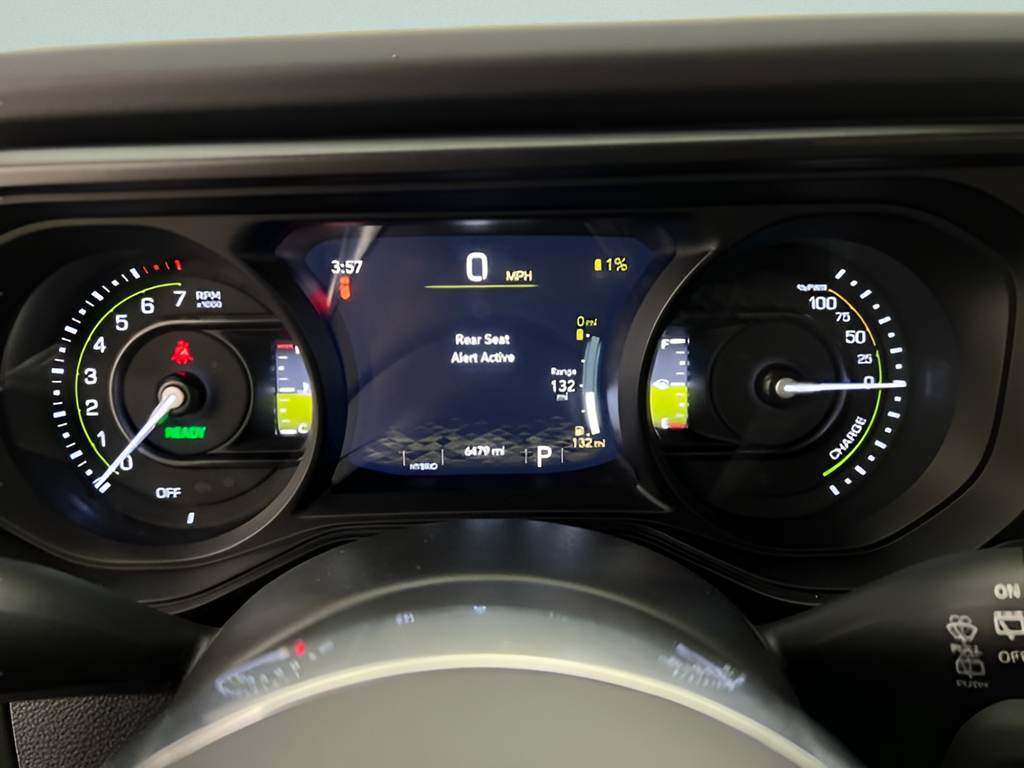 Used 2025 Crystal Metallic Jeep Sahara 4xe image 32