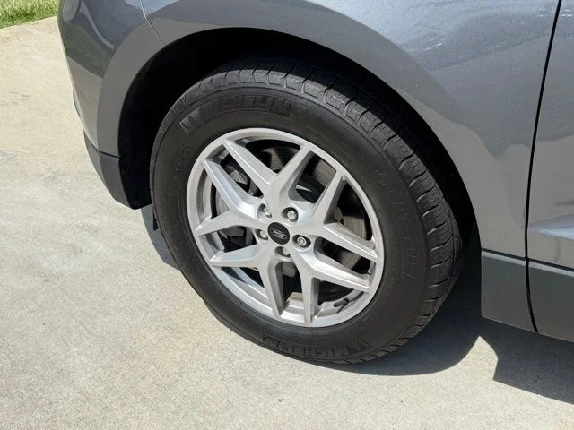 Used 2024 Gray Ford SEL image 5