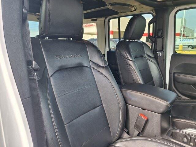 Used 2023 Bright White Clearcoat Jeep Sahara image 32