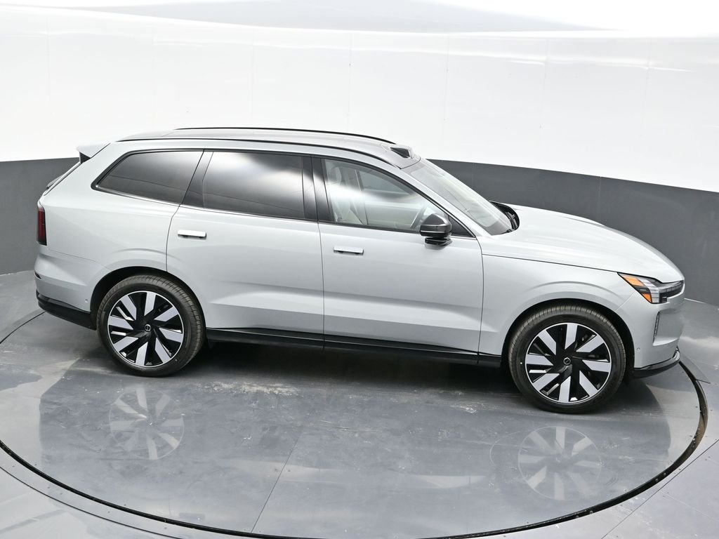 2025 Volvo EX90 Ultra - Photo 23