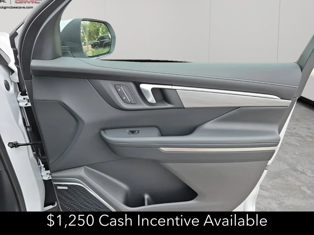 New 2026 Summit White Buick Preferred image 13