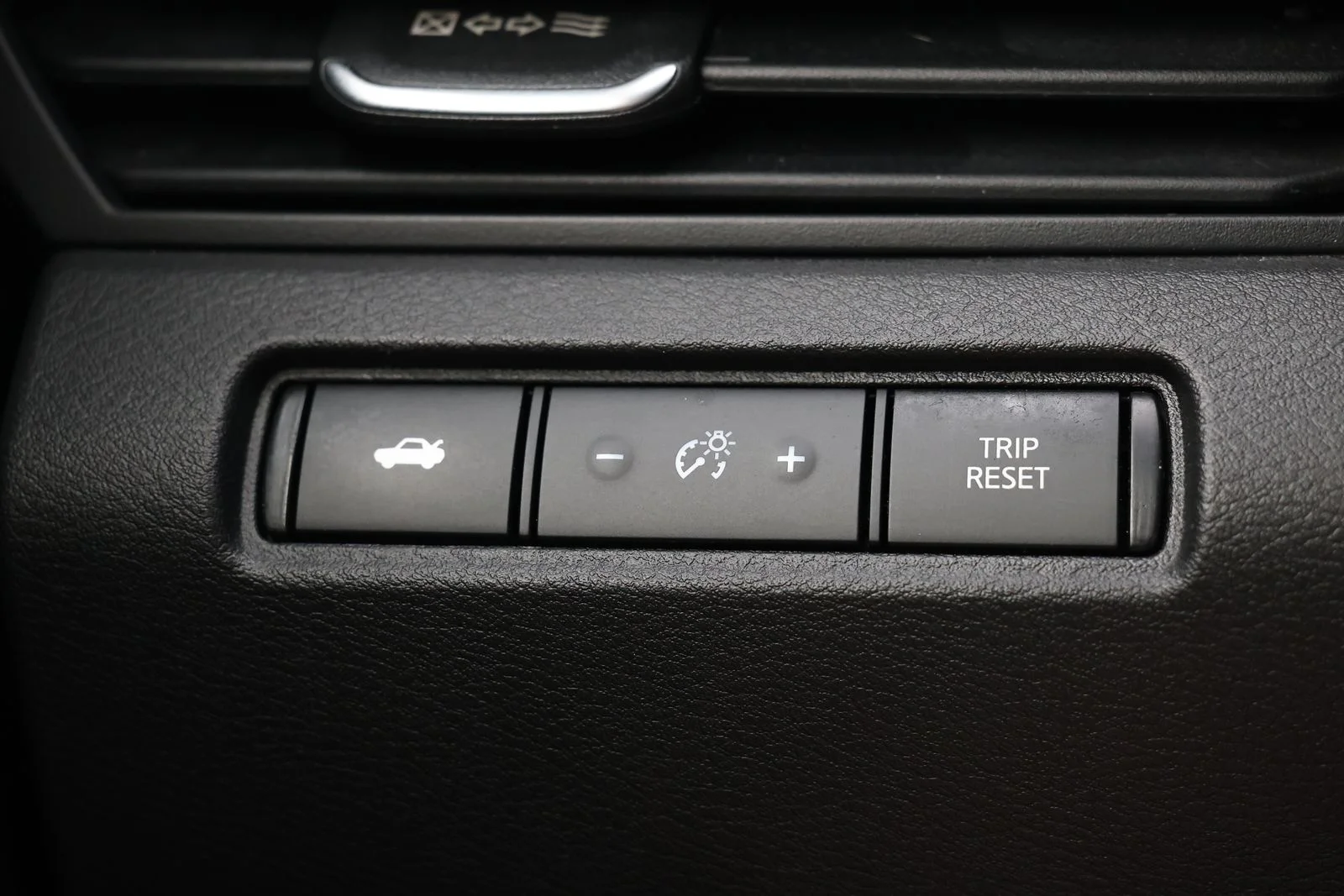 Used 2024 Gray Nissan 2.5 SV image 23
