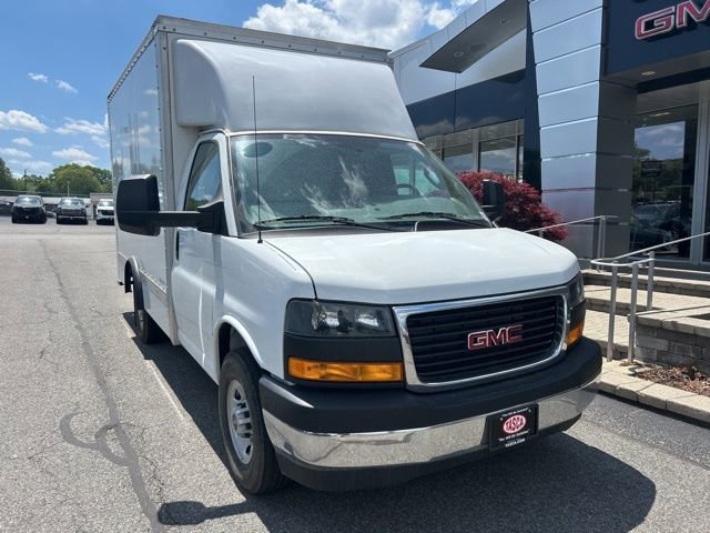 2024 GMC Savana Chassis 3500 139 Cutaway RWD