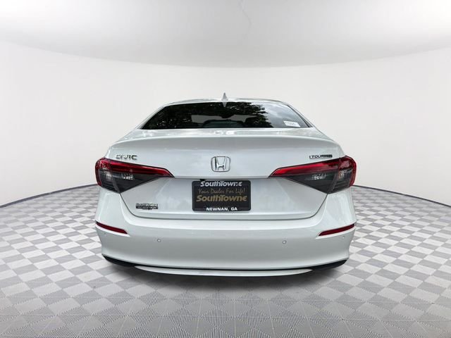 Used 2024 White Honda Touring image 6