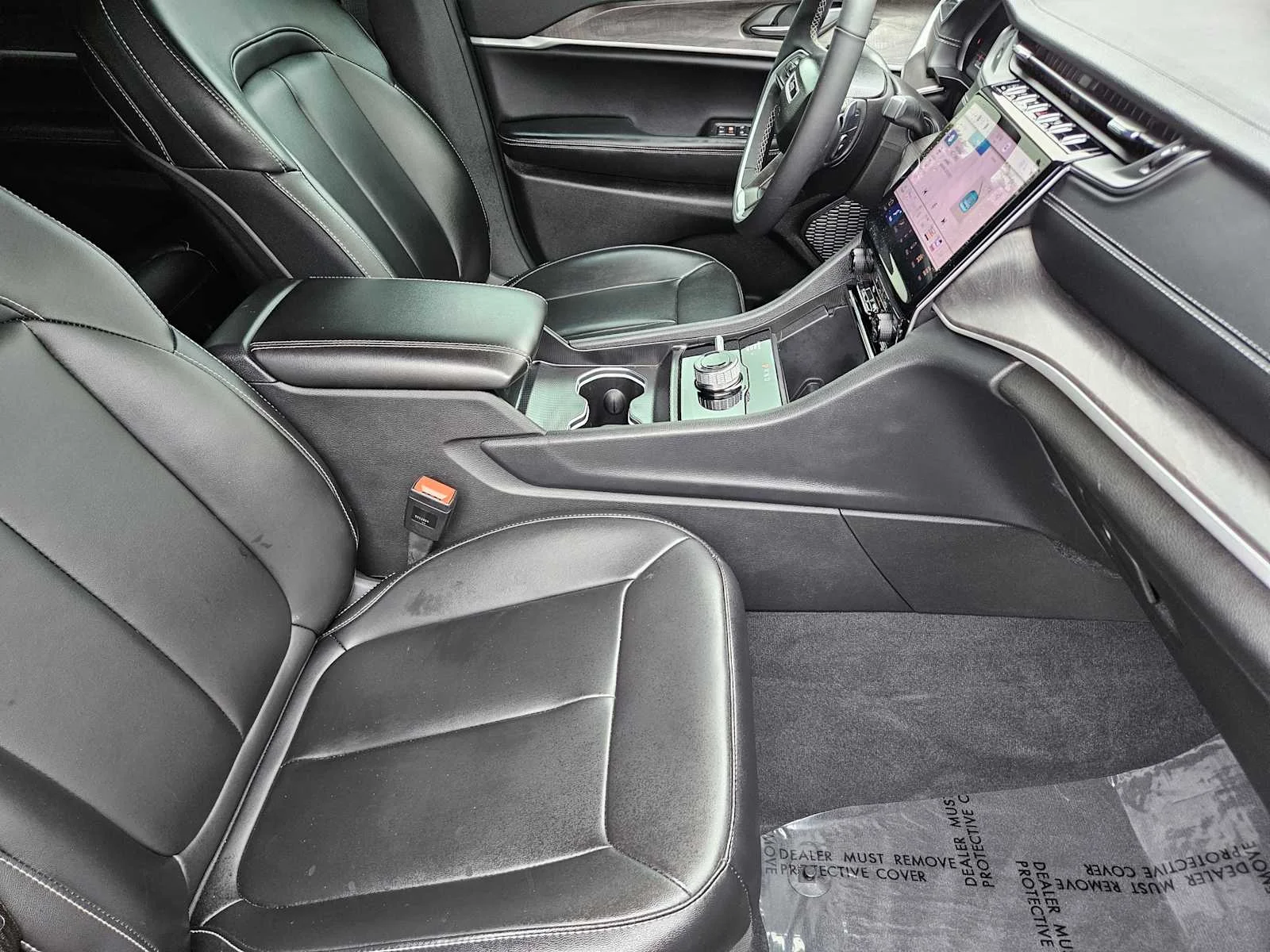 Used 2025 Baltic Gray Metallic Clearcoat Jeep Limited image 9