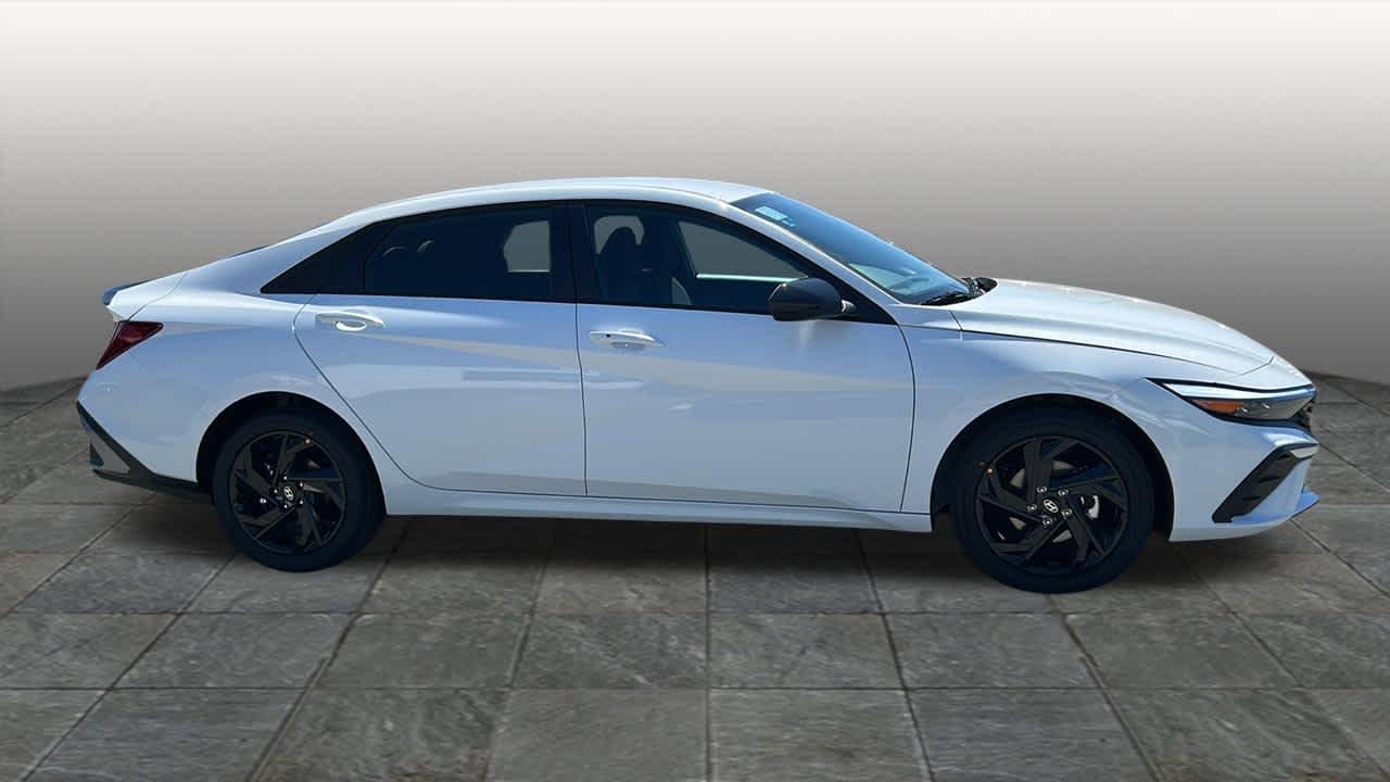 New 2026 Serenity White Hyundai SEL Sport image 4