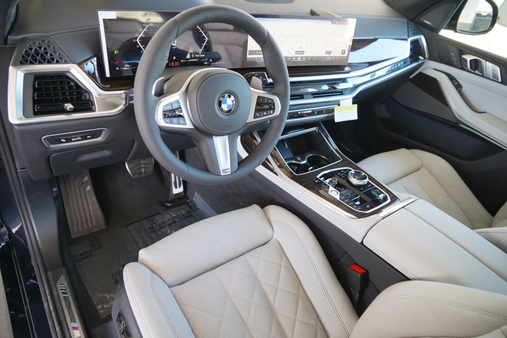 New 2027 Carbon Black Metallic BMW xDrive40i image 16