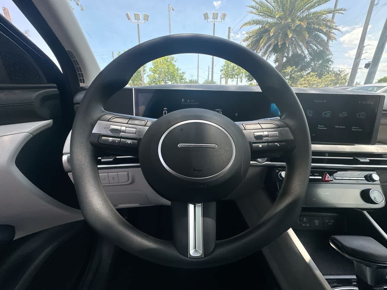 New 2026 Phantom Black Hyundai SEL FWD image 15