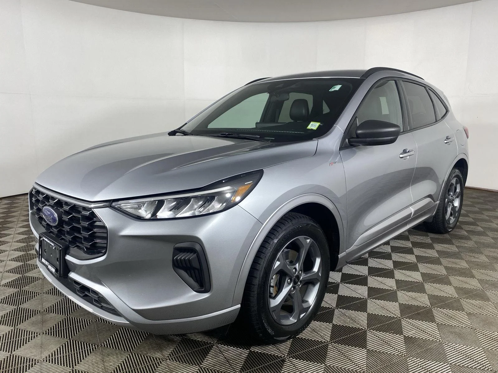 Used 2023 Iconic Silver Ford ST-Line image 3