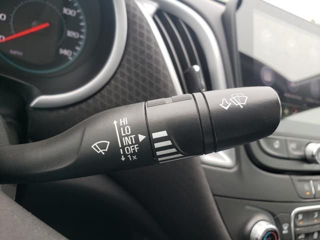 Used 2023 White Chevrolet LT image 23