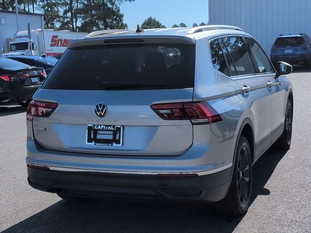 2024 Volkswagen Tiguan SE - Photo 3