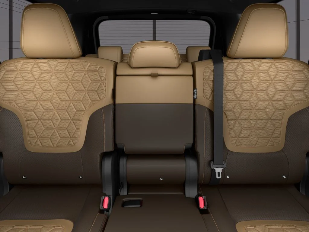 New 2026 Super Black Nissan Platinum Reserve image 17