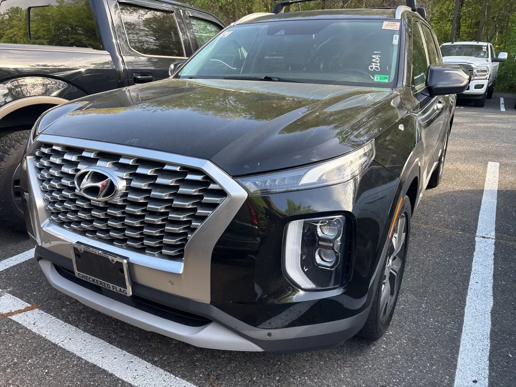 Used 2022 Black Hyundai SEL image 2