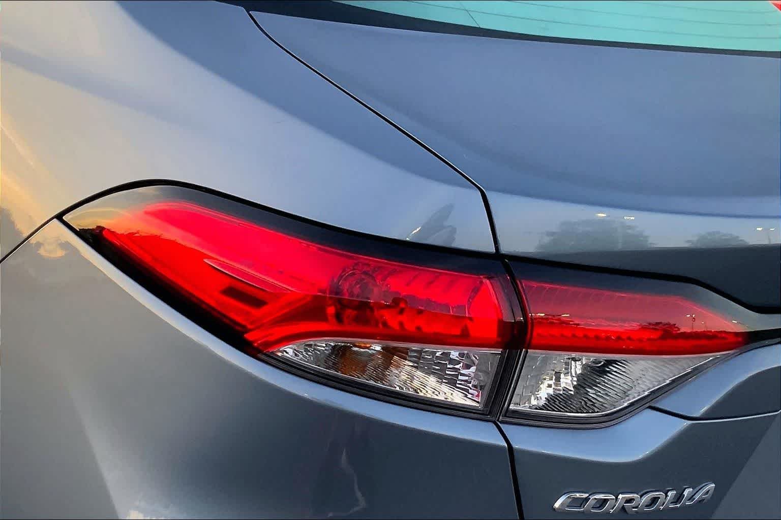 Used 2024 Celestite Toyota LE image 27