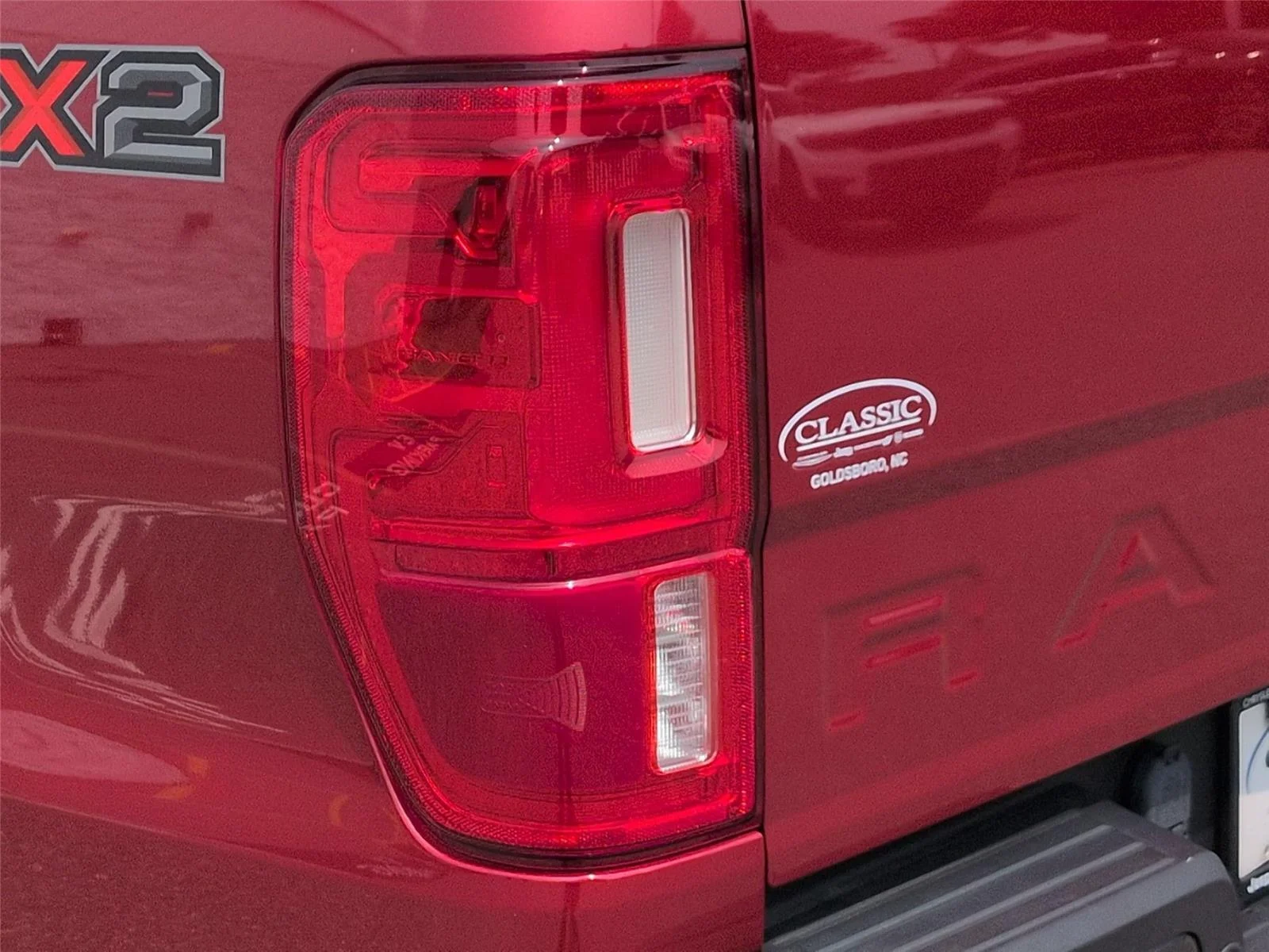 Used 2021 Rapid Red Metallic Tinted Clearcoat Ford XLT image 12