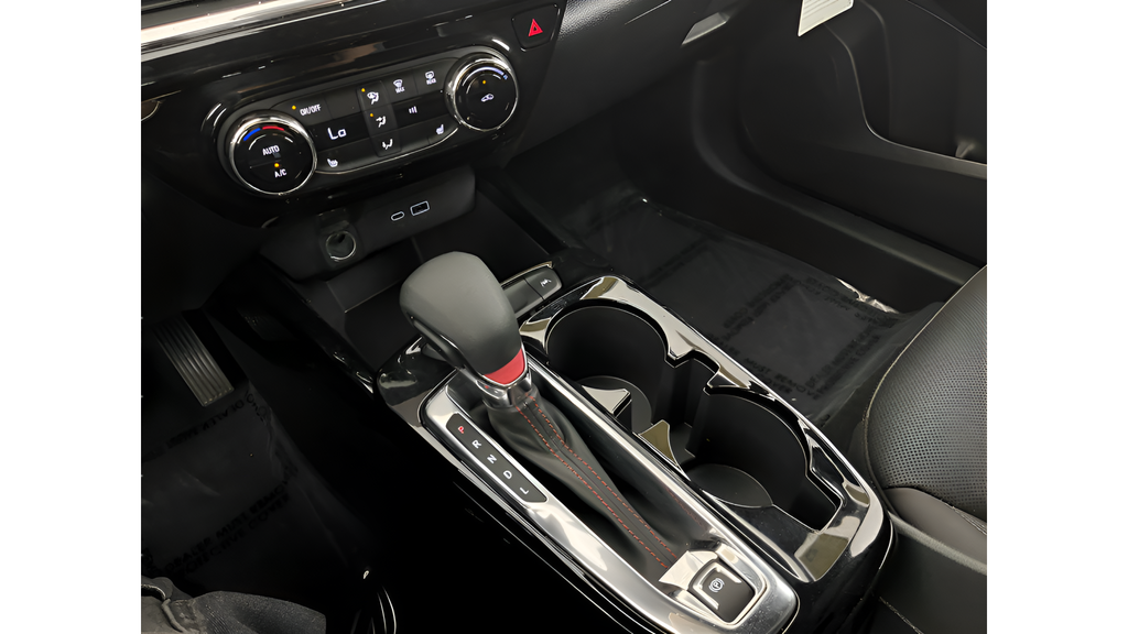 2025 Chevrolet Trax RS - Photo 21