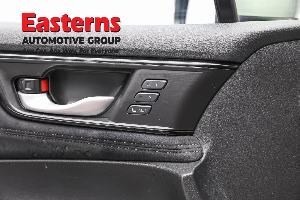 Used 2018 Silver Honda Touring image 20