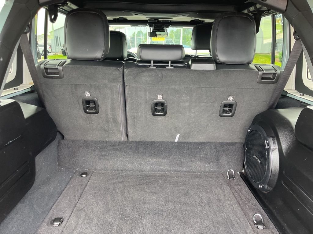 Used 2024 Earl Clearcoat Jeep Rubicon 4xe image 45