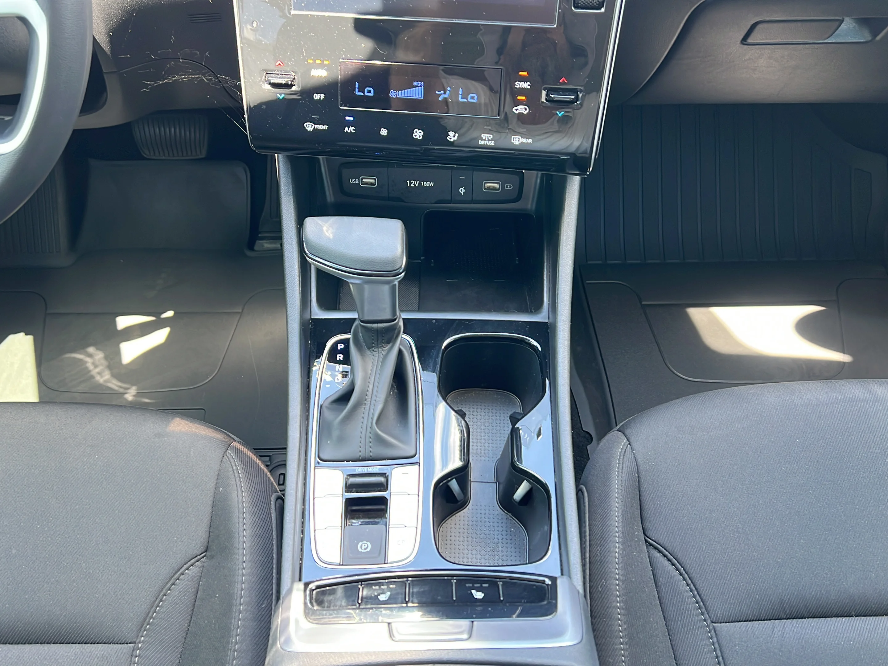 Used 2024 Shimmering Silver Hyundai SEL image 18