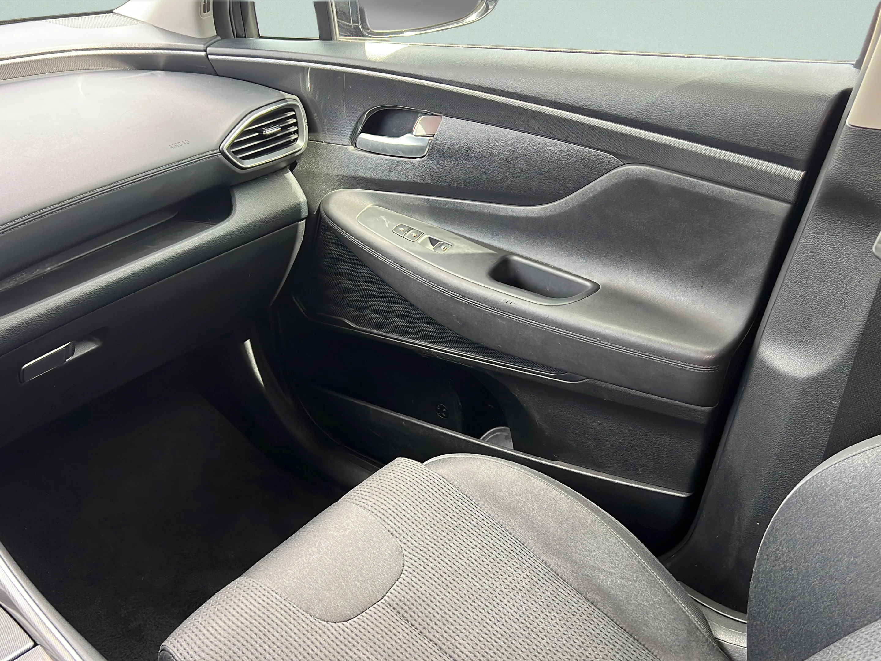 Used 2022 Twilight Black Hyundai XRT image 15