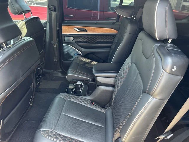 Used 2023 Black Jeep Summit image 14