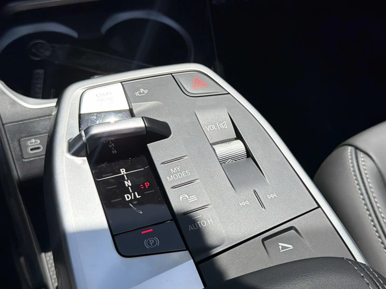 New 2026 Dune Grey Metallic BMW xDrive28i image 22