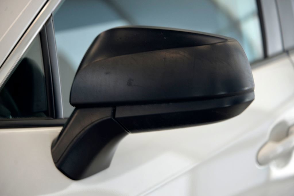 2020 Toyota RAV4 LE - Photo 12