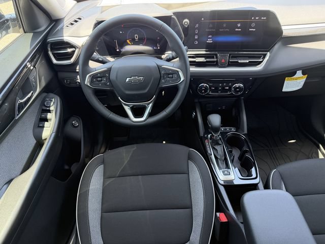 New 2026 Summit White Chevrolet LT image 19