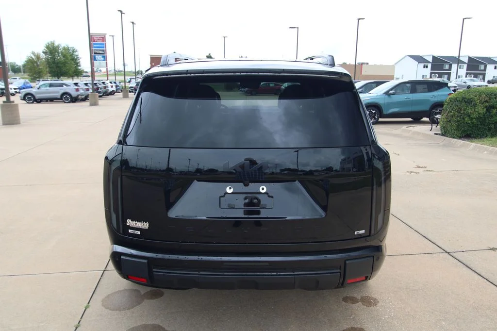 New 2027 Black Kia X-Line SX image 16