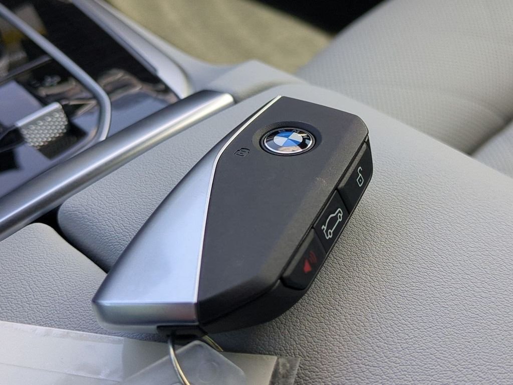 New 2026 White Metallic BMW xDrive50e image 29