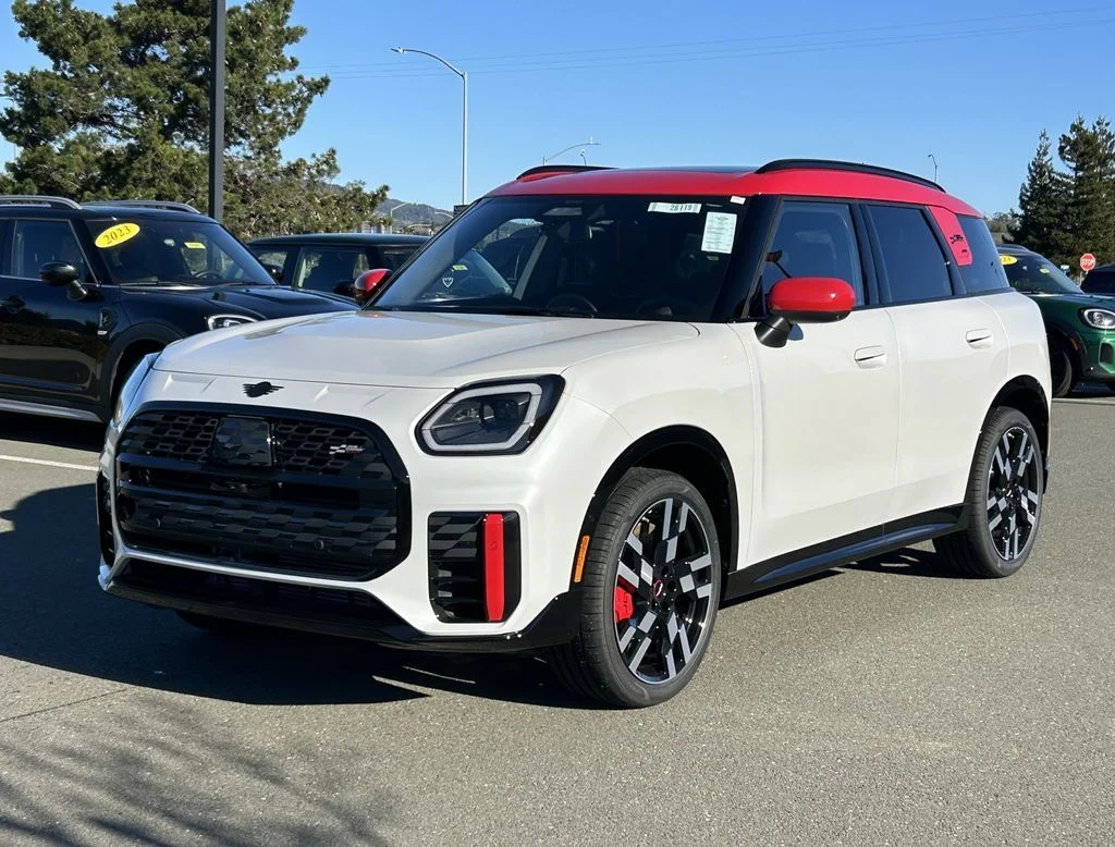 2026 MINI Countryman JCW ALL4's photo