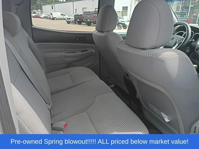 Used 2014 White Toyota Prerunner image 23