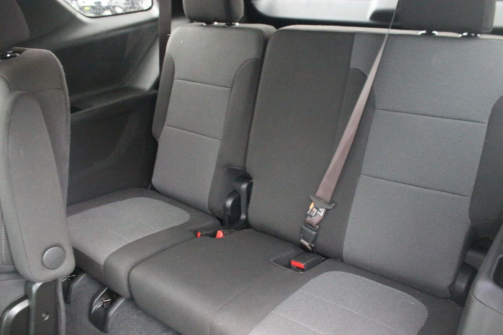 Used 2023 Mosaic Black Metallic Chevrolet LT Cloth image 32