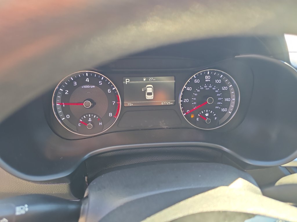 Used 2024 Gray Kia LXS image 17
