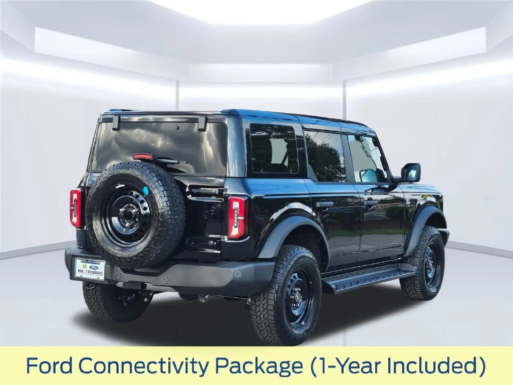 New 2026 Shadow Black Ford Outer Banks® image 21