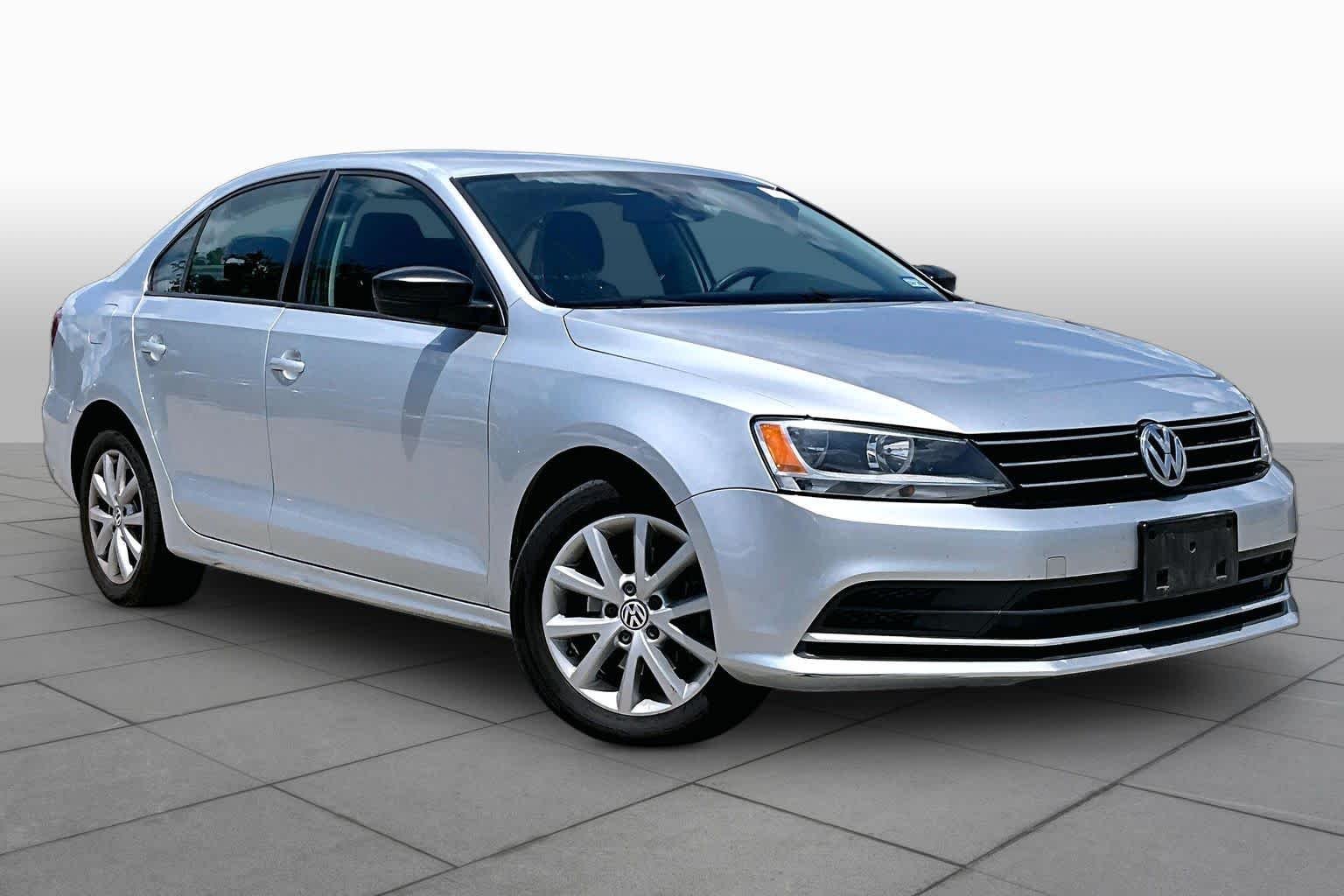 Used 2015 Moonrock Silver Metallic Volkswagen 1.8T SE image 3