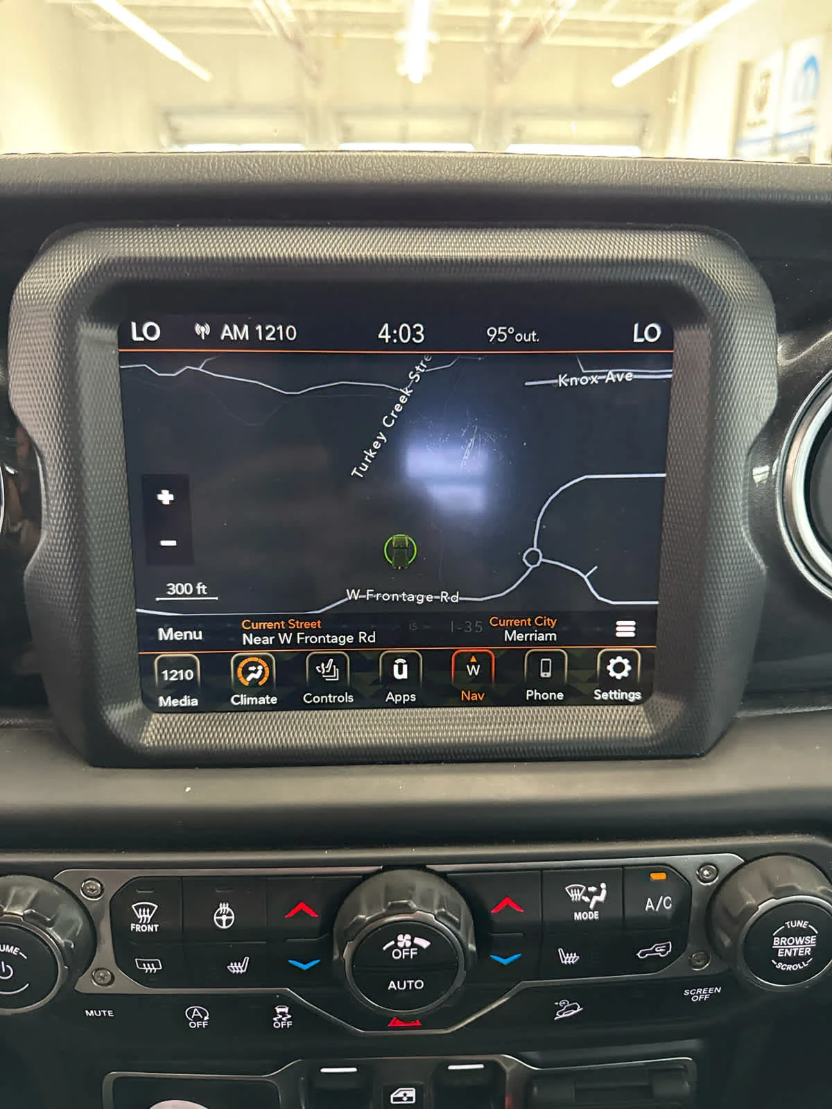 Used 2020 Black Clearcoat Jeep Sahara Altitude image 10