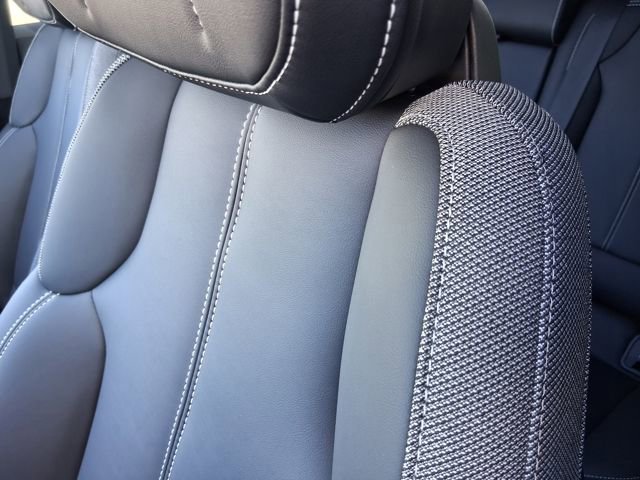 2026 Cadillac OPTIQ Luxury - Photo 22