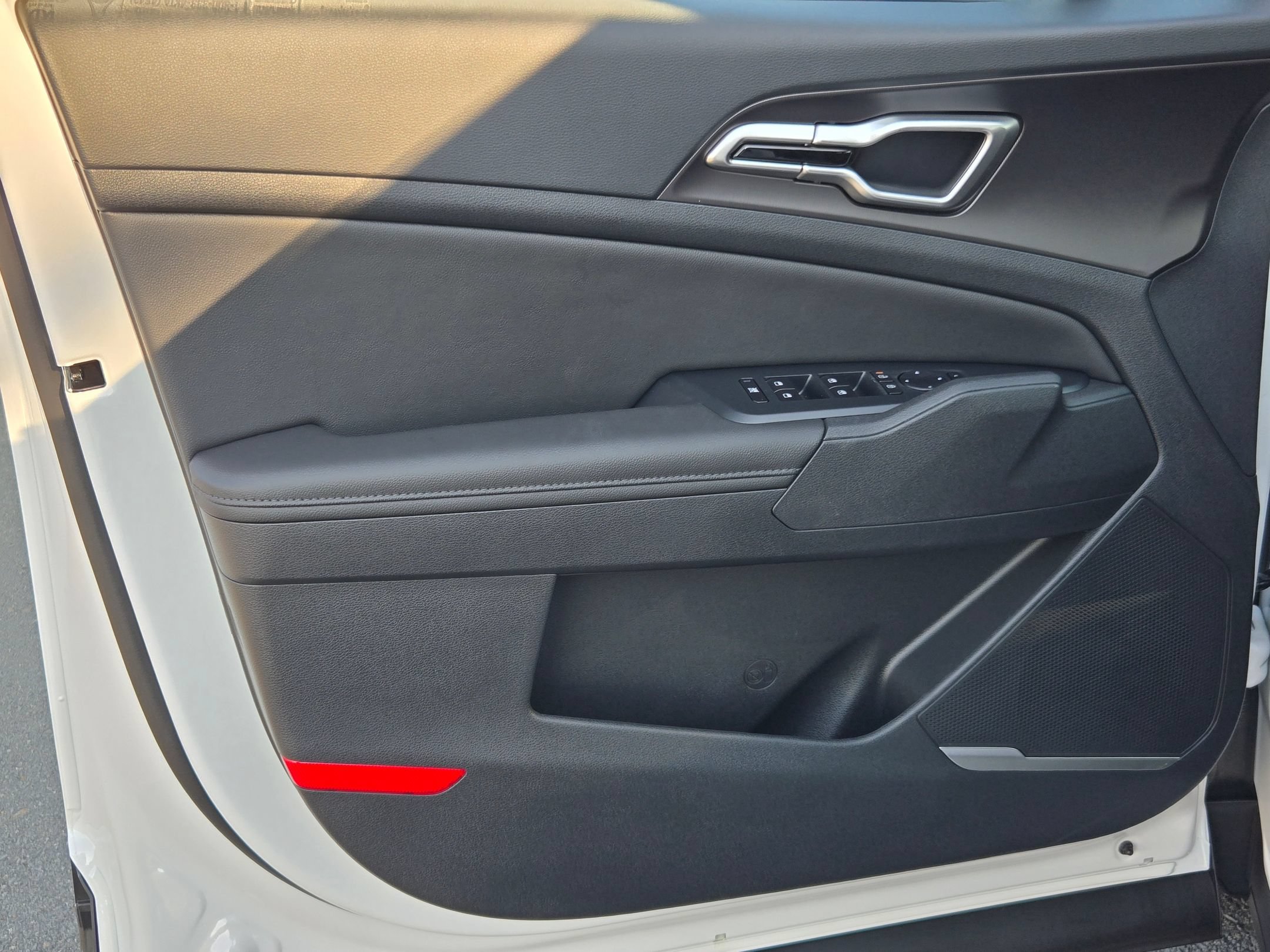 New 2026 Glacial White Pearl Kia EX image 15