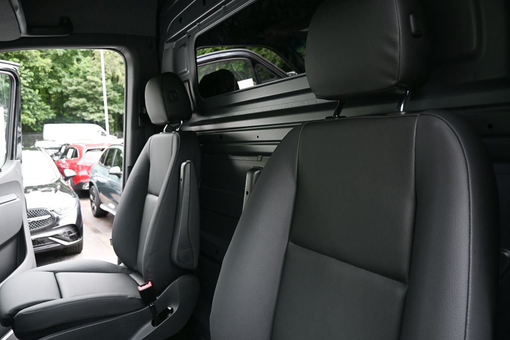 New 2026 Jet Black Mercedes-Benz  image 5