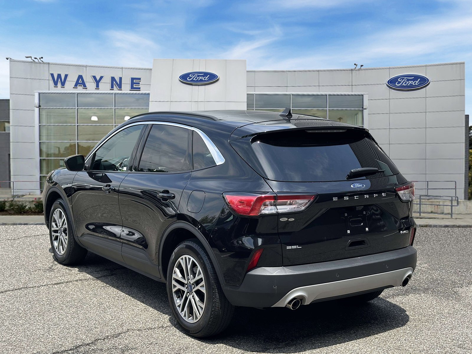 Certified Used 2022 Agate Black Metallic Ford SEL image 4