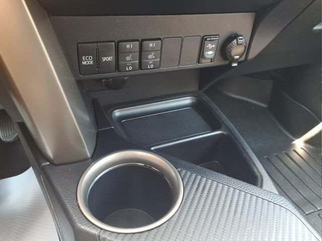 Used 2015 Red Toyota Limited image 22