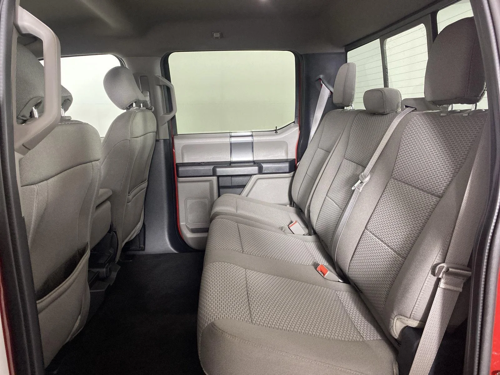 Used 2020 Rapid Red Metallic Tinted Clearcoat/Magnetic Ford XLT image 27