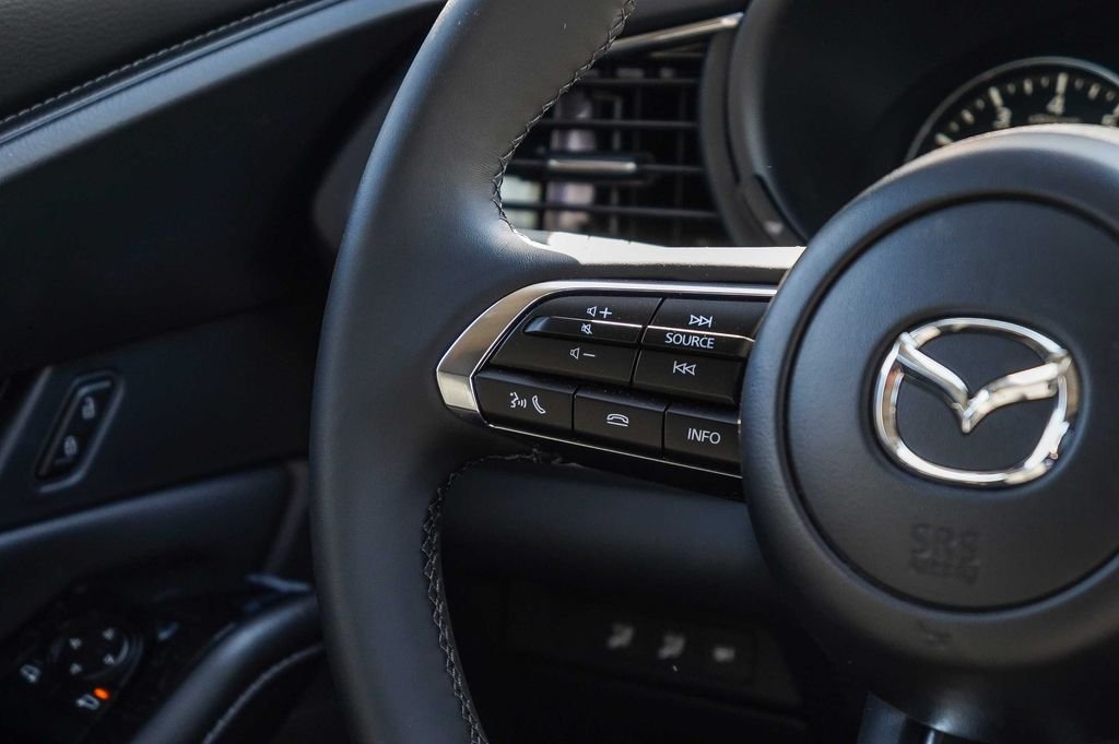 2025 Mazda CX-30 Preferred - Photo 16