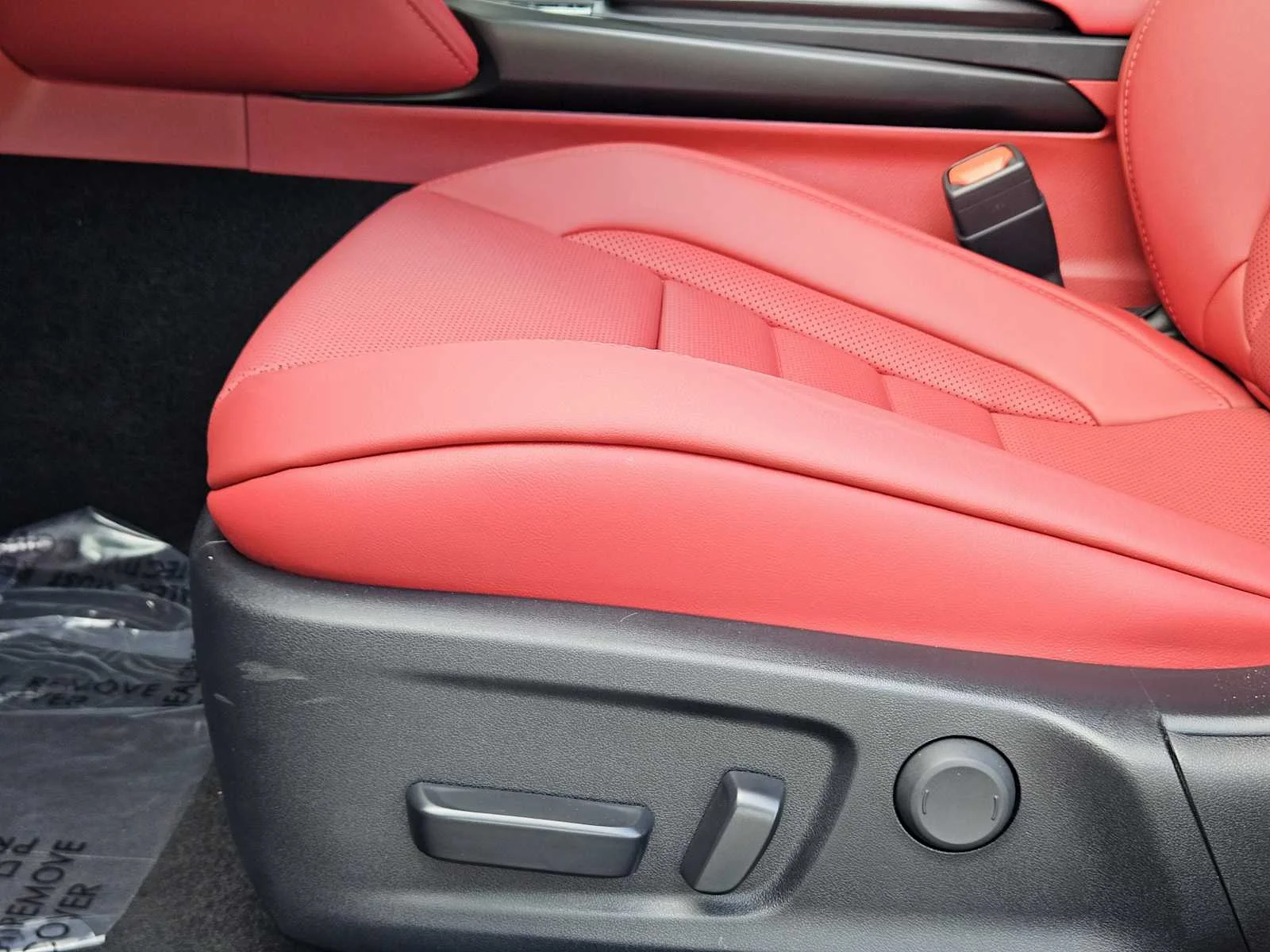 2025 Lexus IS 350 F SPORT - Photo 19