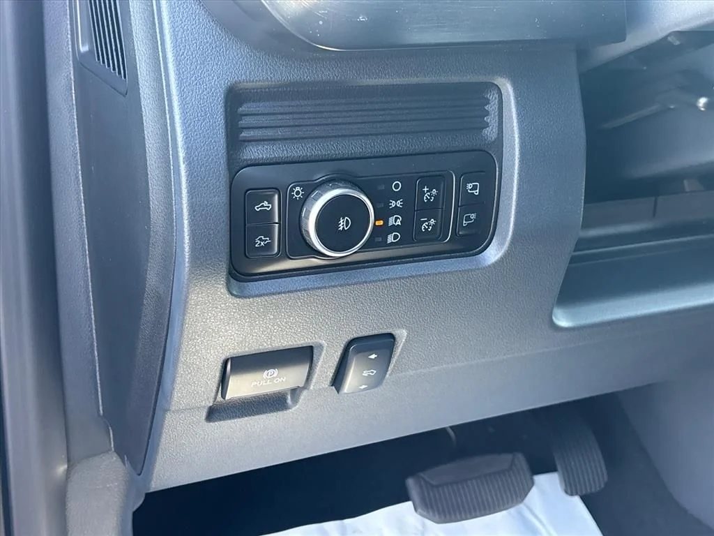 2026 Ford F-350 Super Duty XL - Photo 27