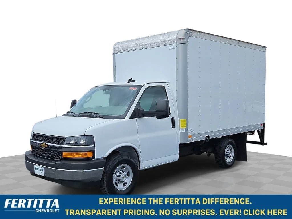 New 2025 Summit White Chevrolet 1WT image 1